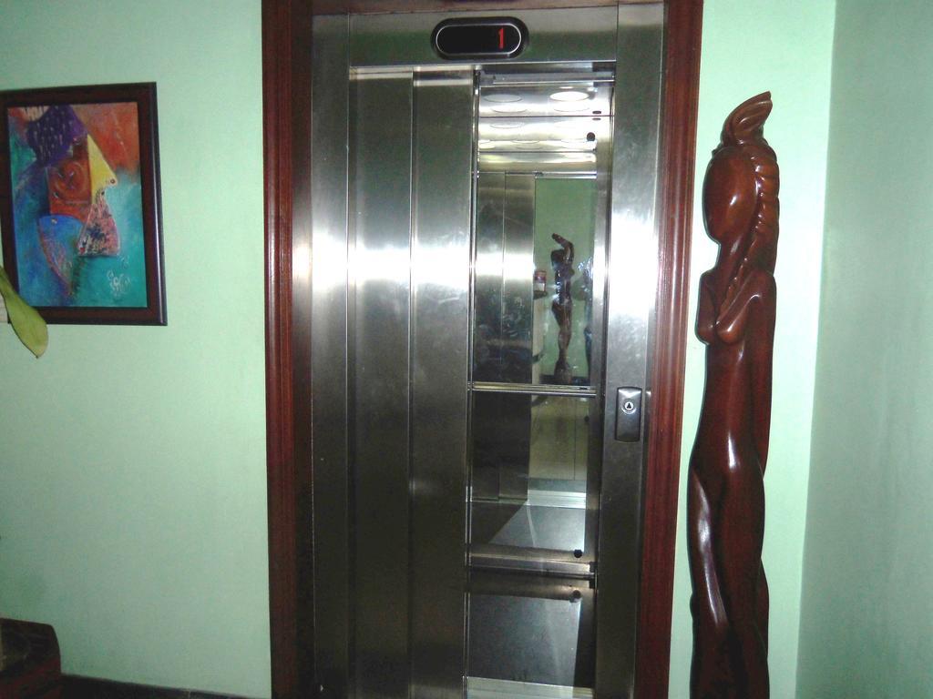 Hotel Discovery Santo Domingo Bagian luar foto
