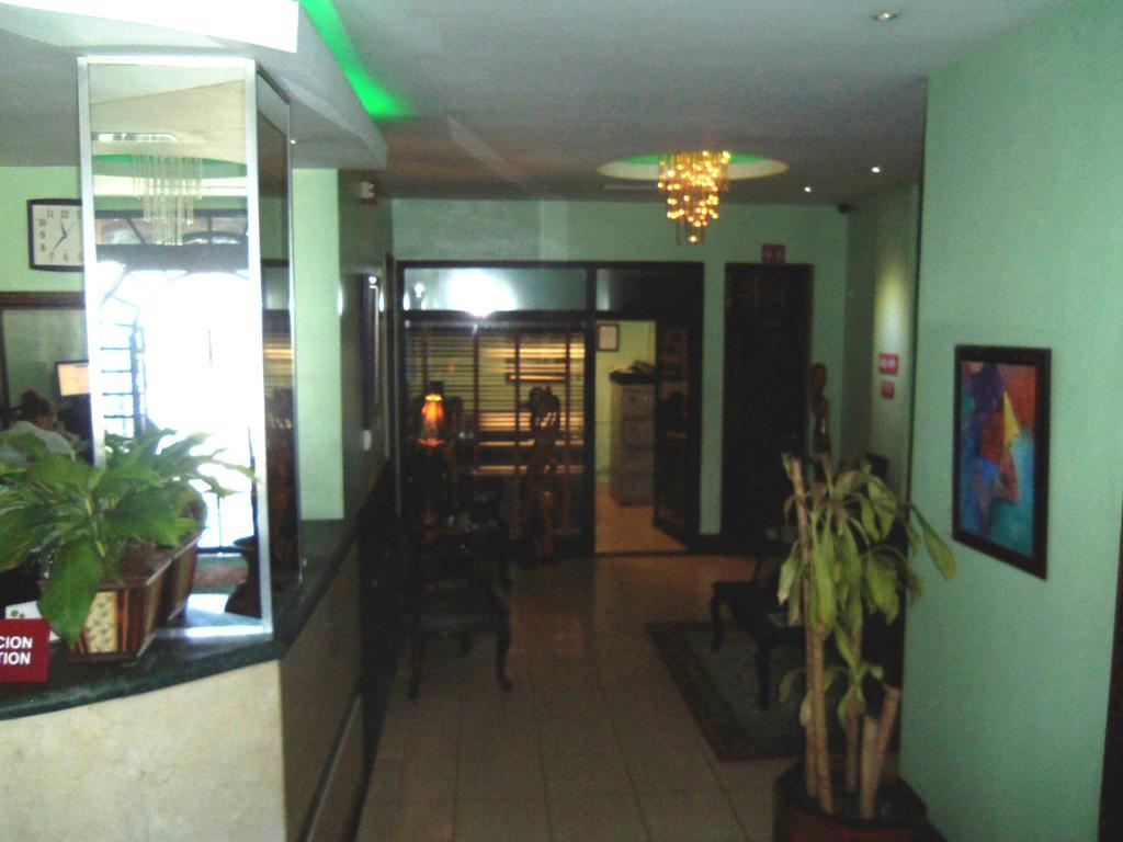 Hotel Discovery Santo Domingo Bagian luar foto