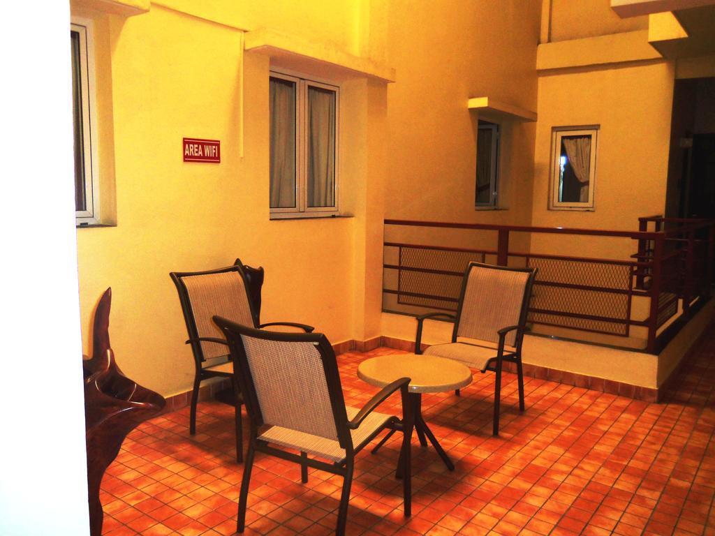Hotel Discovery Santo Domingo Bagian luar foto